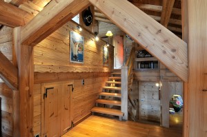 Escalier chalet bois